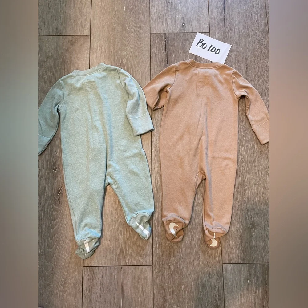 Set Lot of 2 Infant Baby Nike‎ Essentials Footed Coverall Size 3 Months